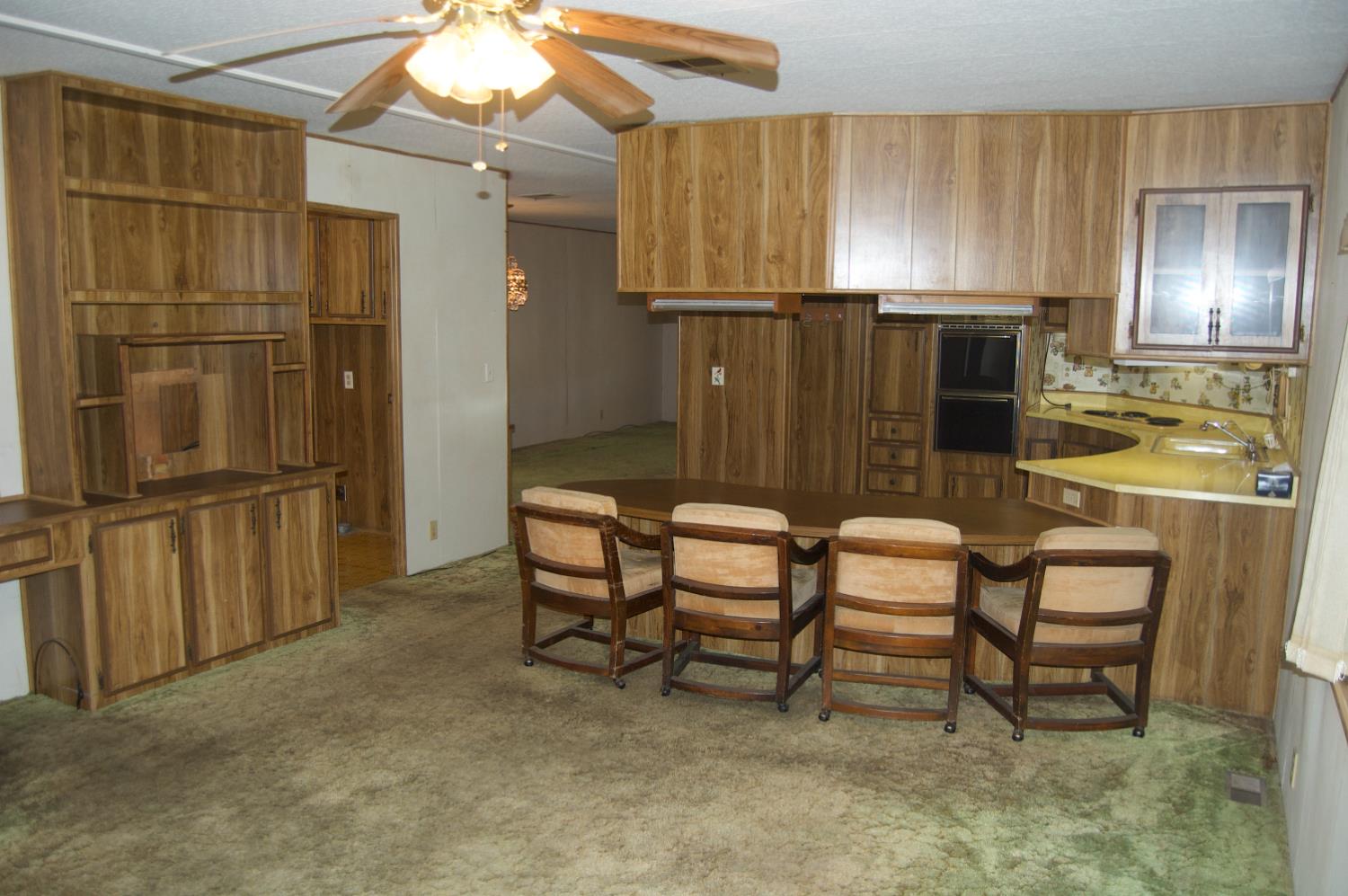 1701 Dinuba Ave, Selma, CA 93662