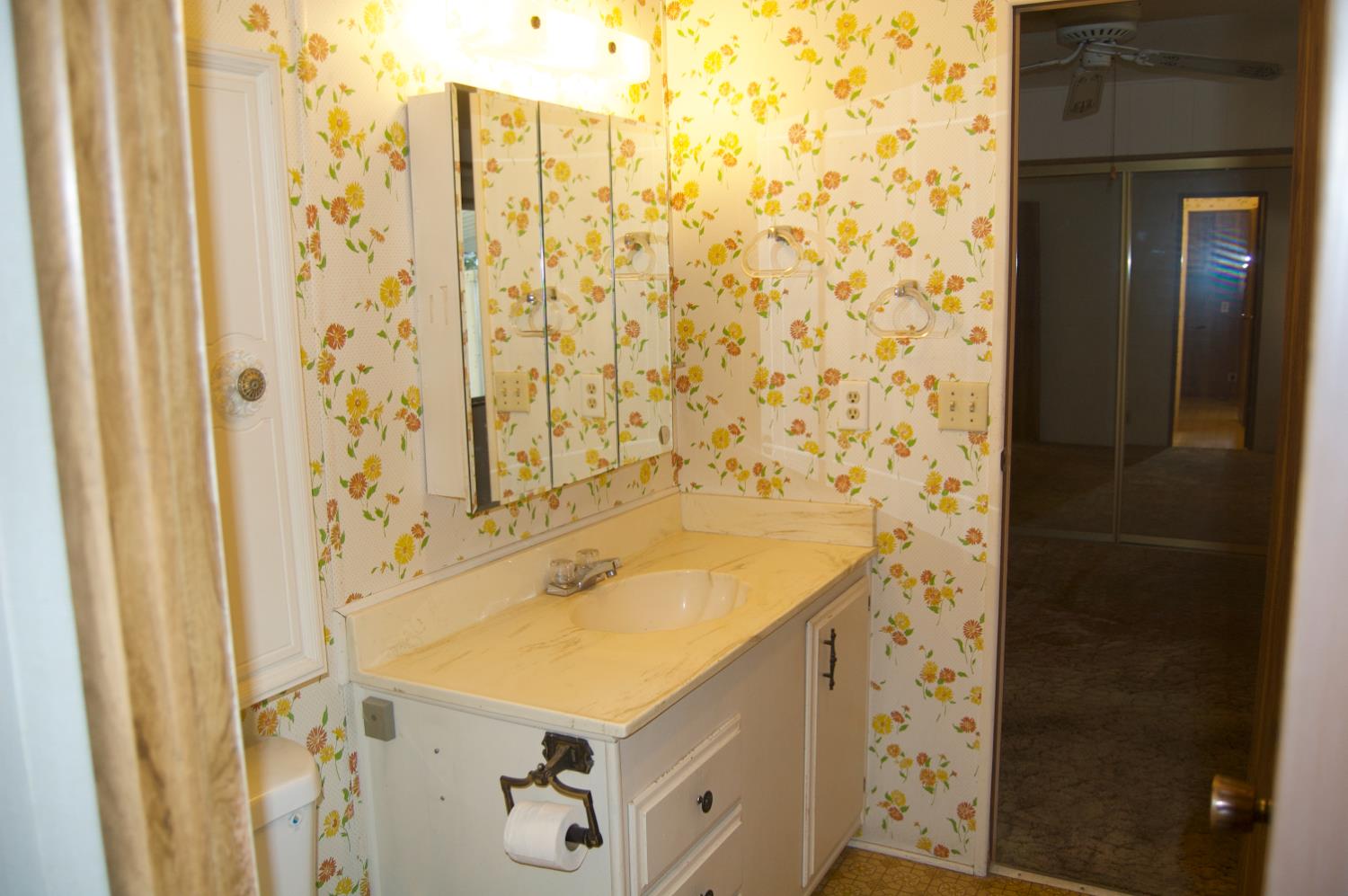 1701 Dinuba Ave, Selma, CA 93662