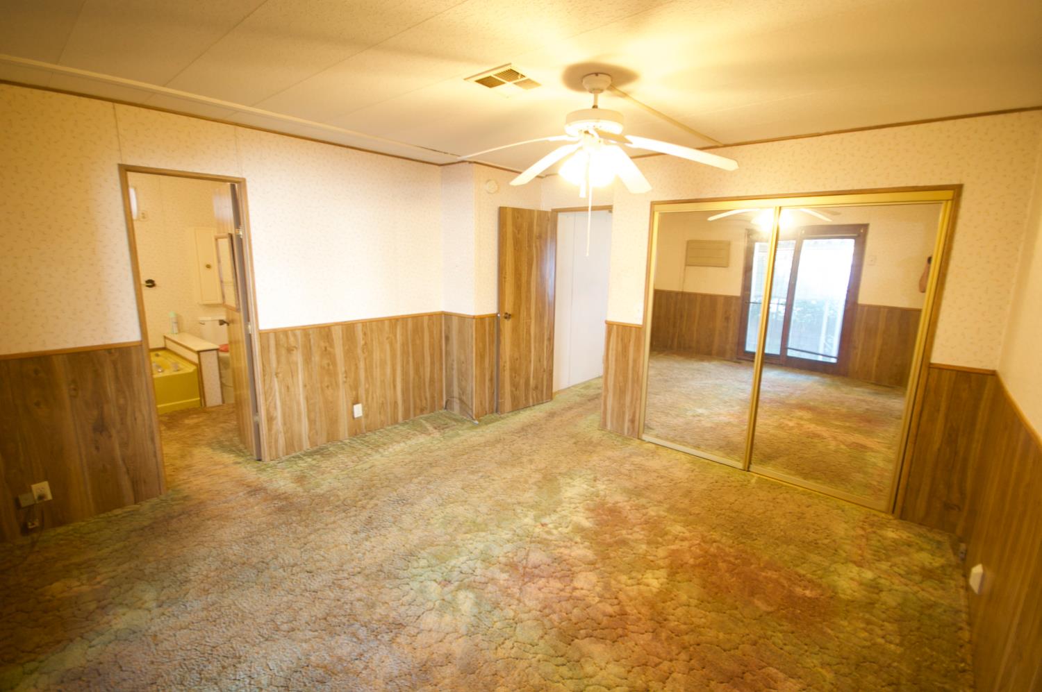 1701 Dinuba Ave, Selma, CA 93662