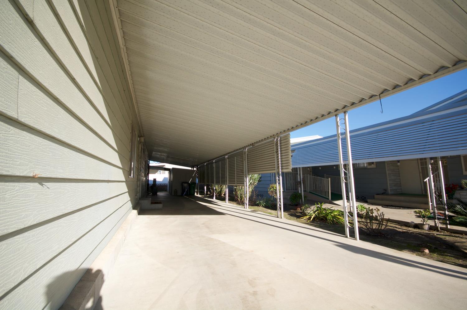 1701 Dinuba Ave, Selma, CA 93662