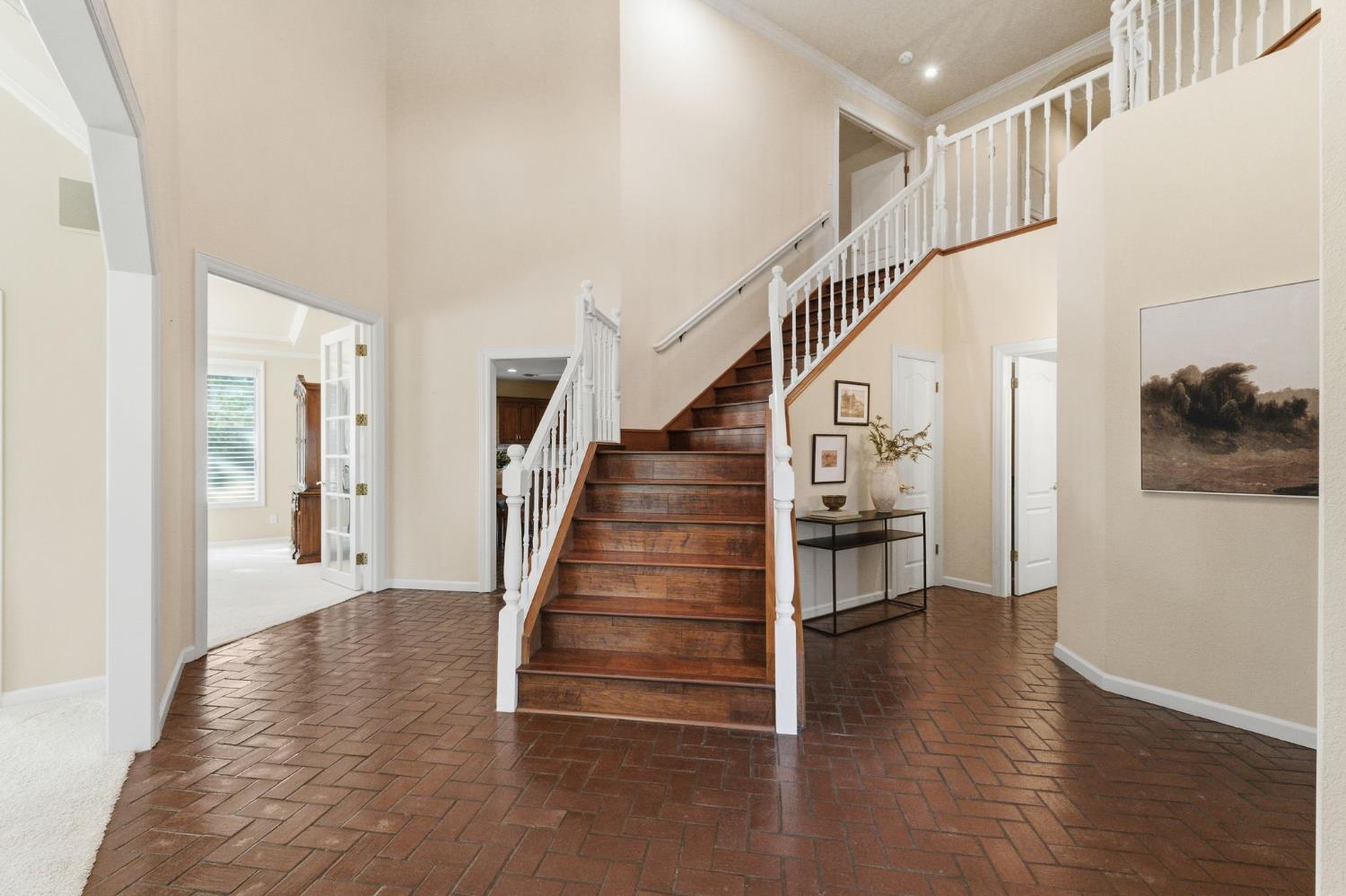 195 W Riverridge Ave, Fresno, CA 93711