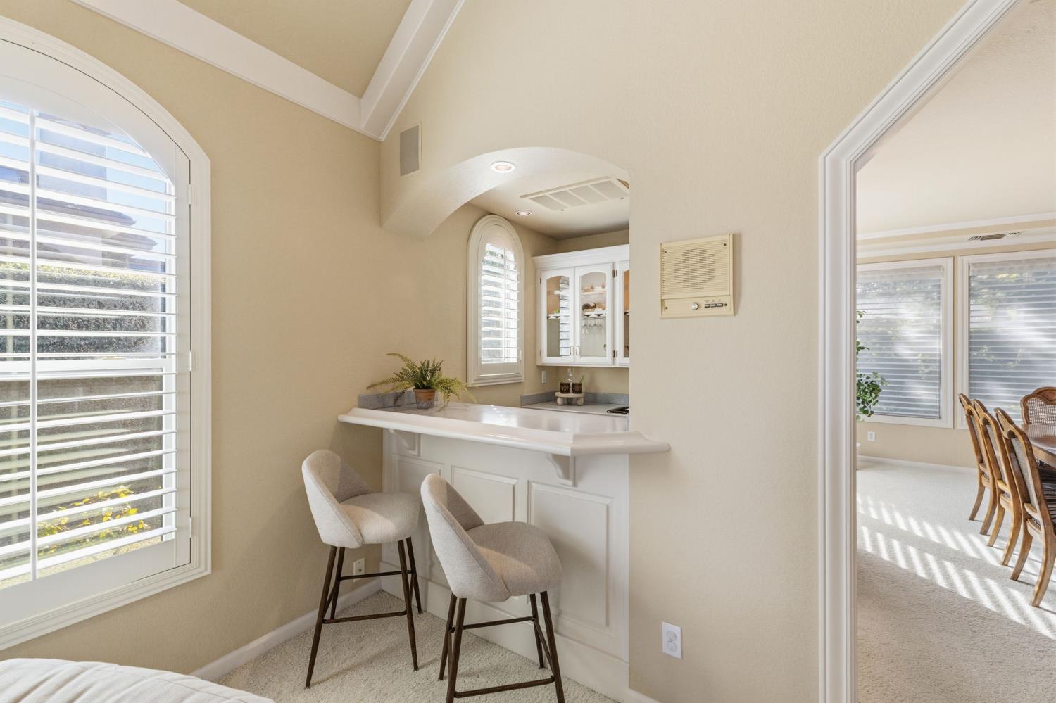 195 W Riverridge Ave, Fresno, CA 93711