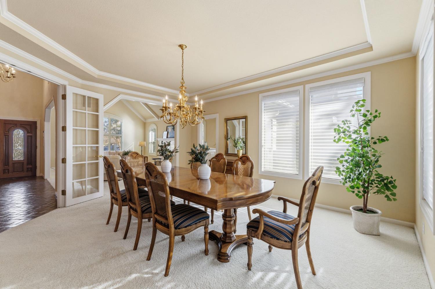 195 W Riverridge Ave, Fresno, CA 93711