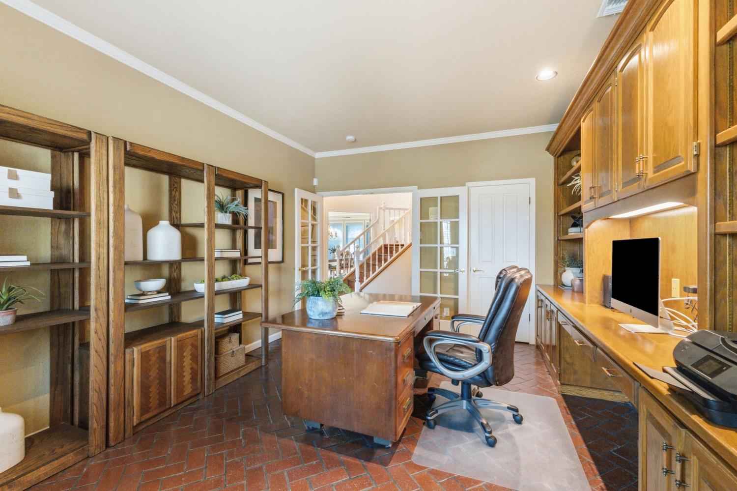 195 W Riverridge Ave, Fresno, CA 93711