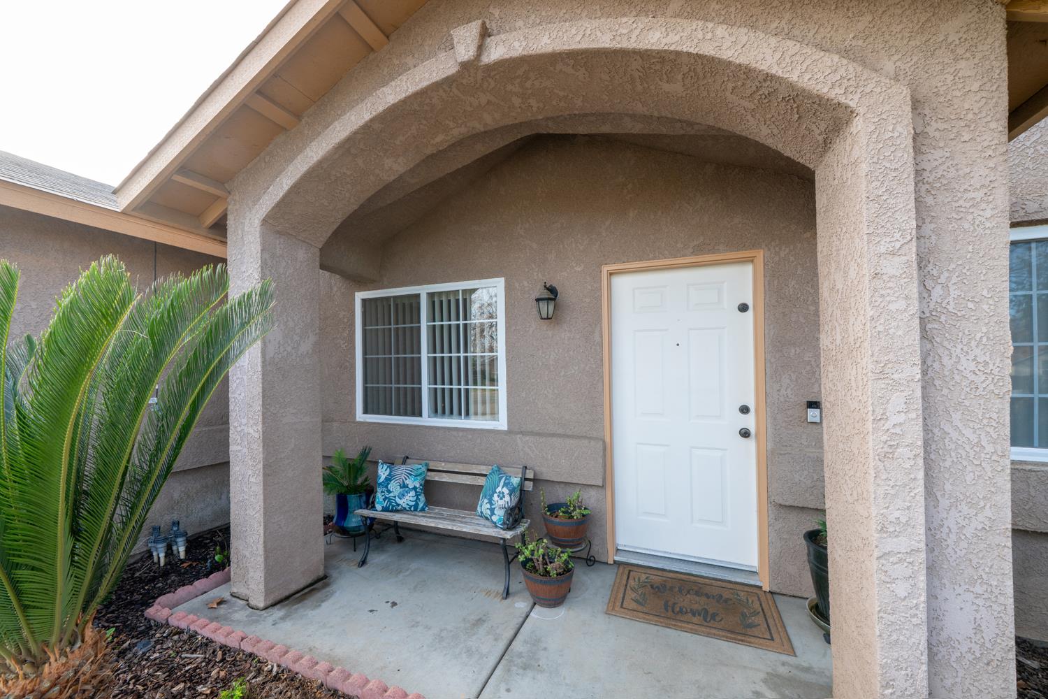 718 S D St, Madera, CA 93638