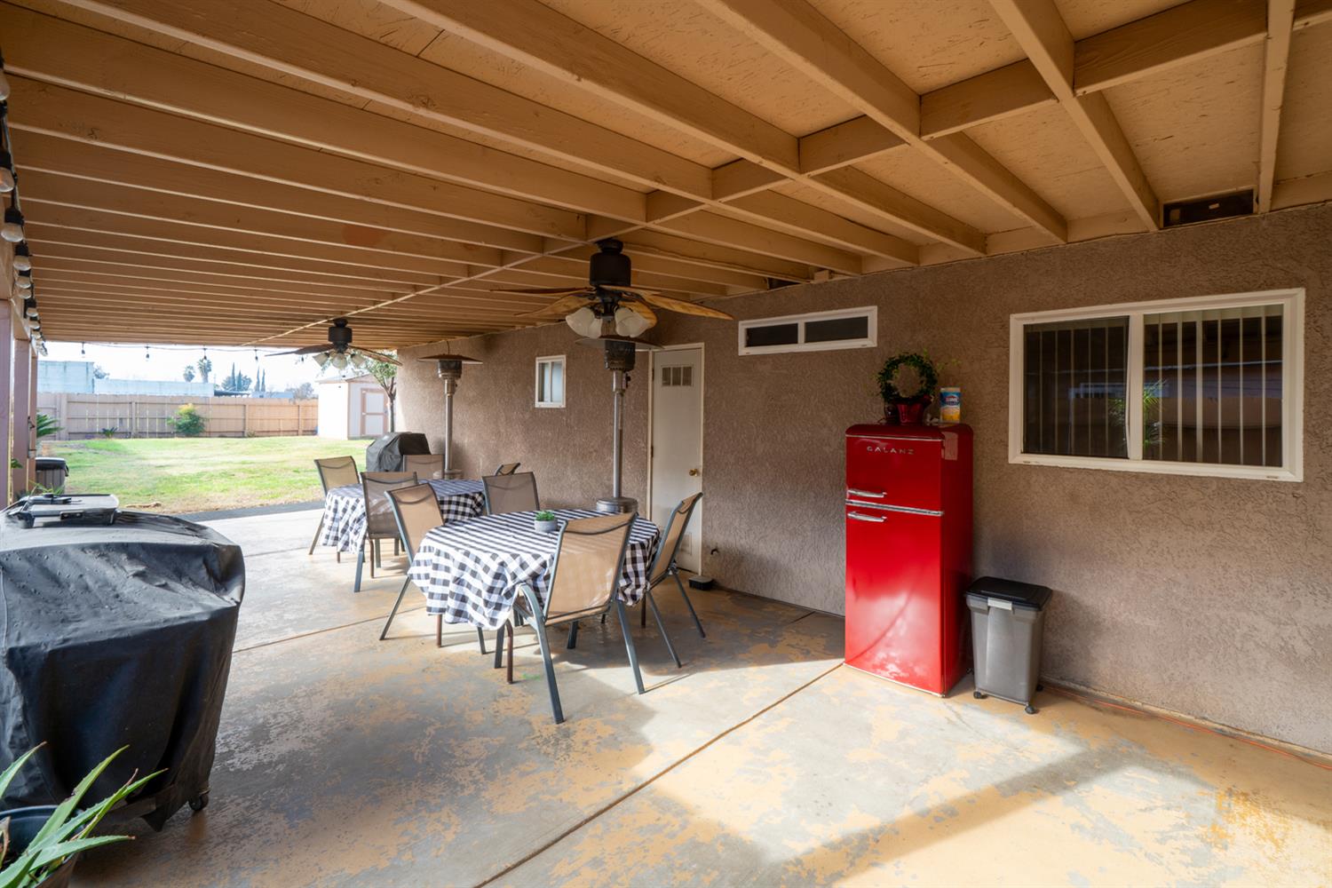 718 S D St, Madera, CA 93638