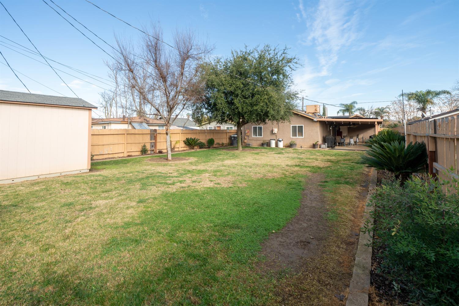 718 S D St, Madera, CA 93638