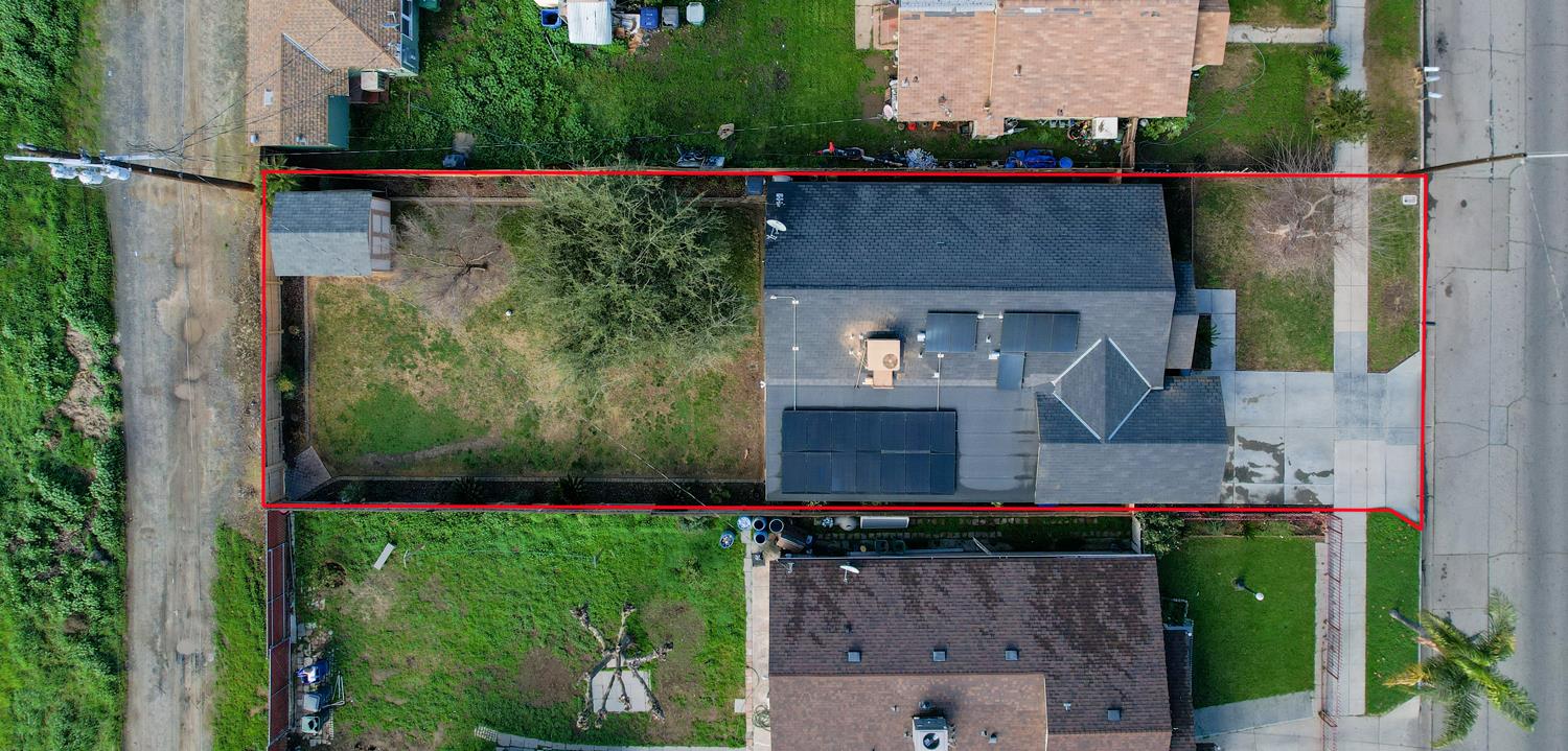 718 S D St, Madera, CA 93638