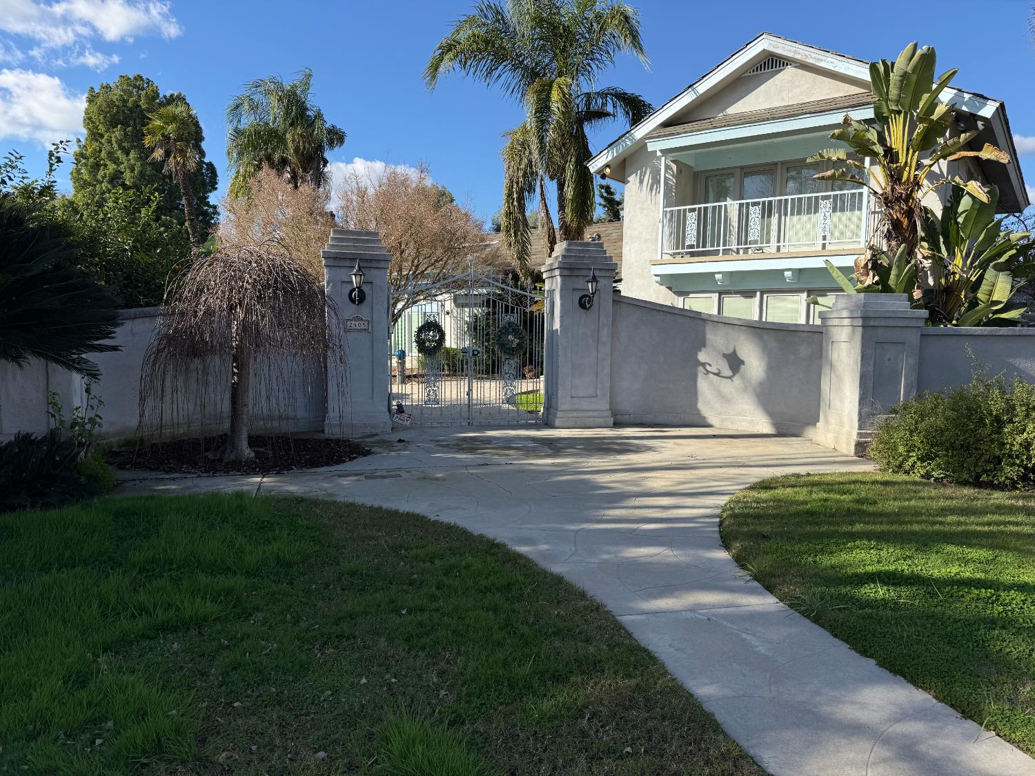 2405 Country Club Ln, Selma, CA 93662