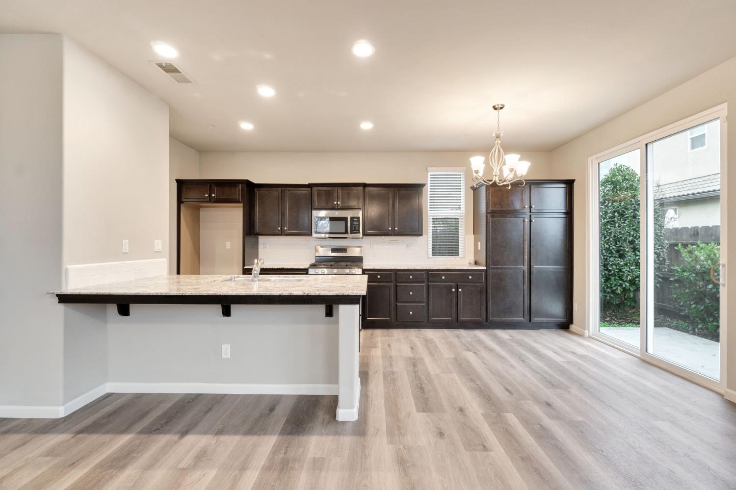 1312 Joy Dr, Clovis, CA 93619