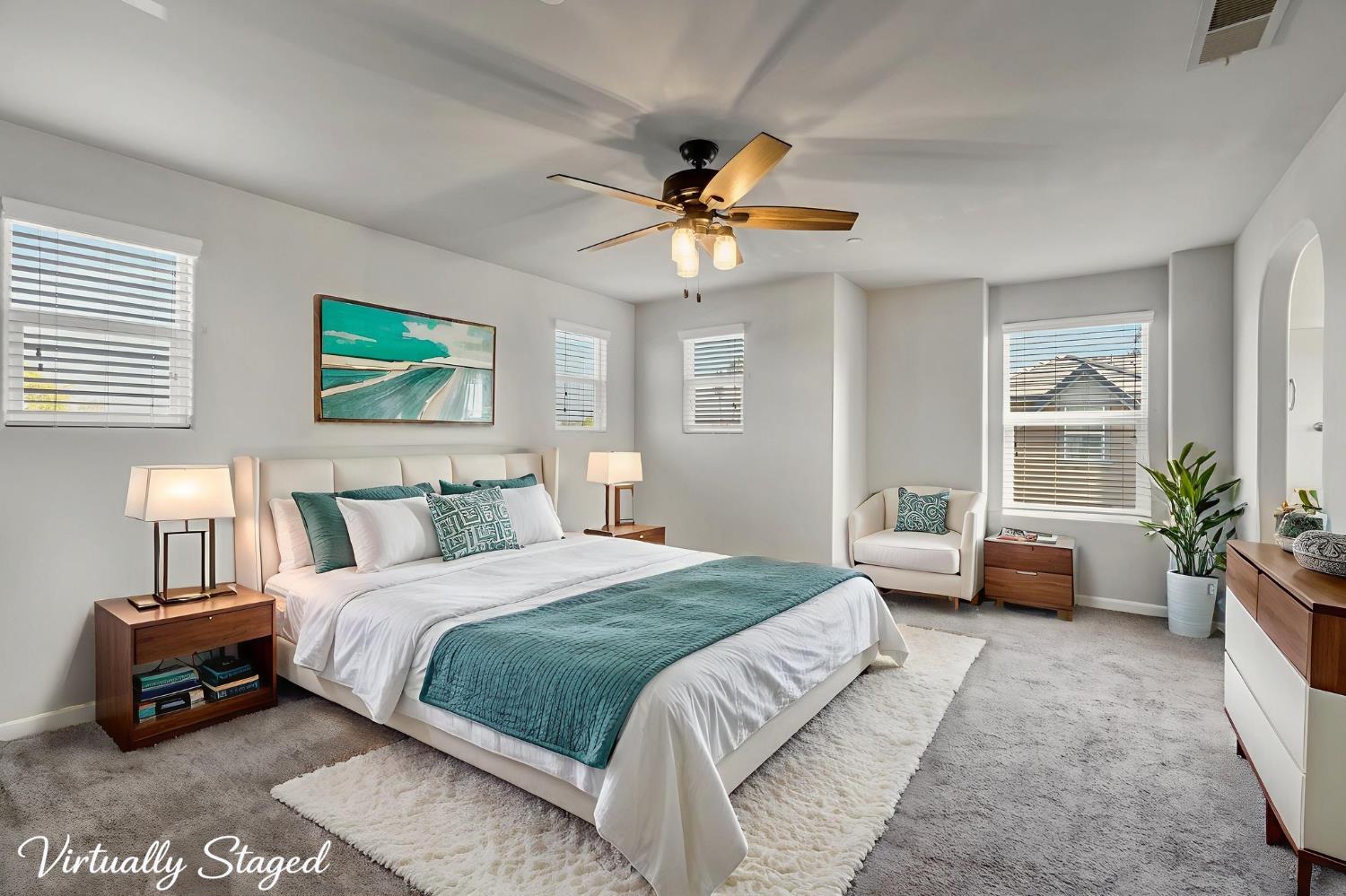 1312 Joy Dr, Clovis, CA 93619