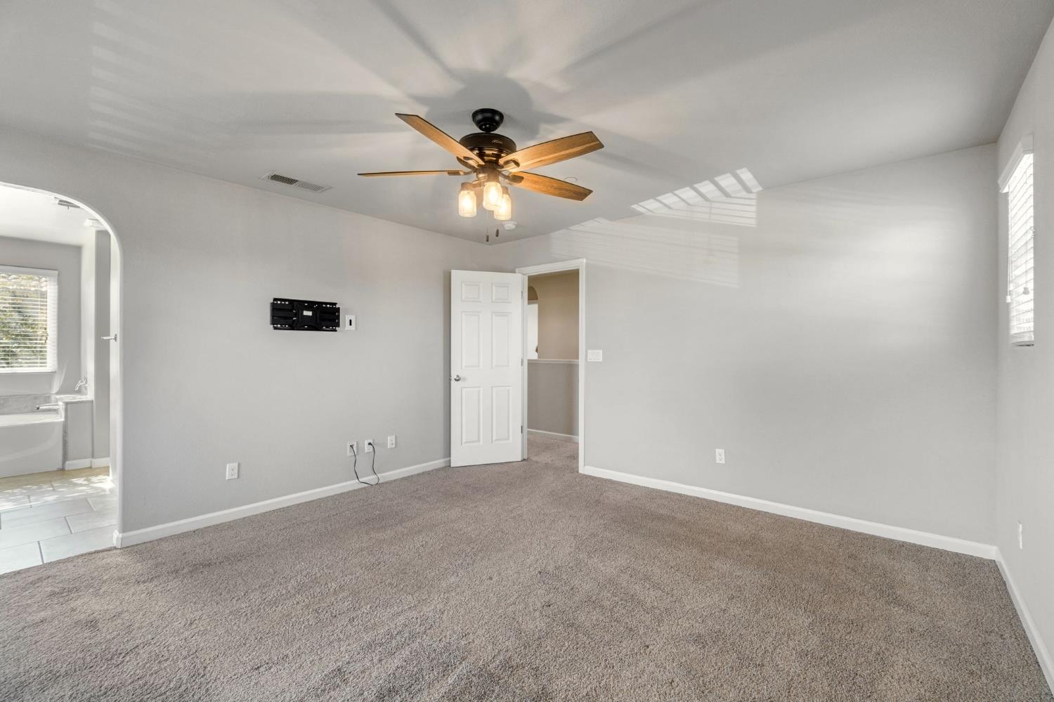 1312 Joy Dr, Clovis, CA 93619