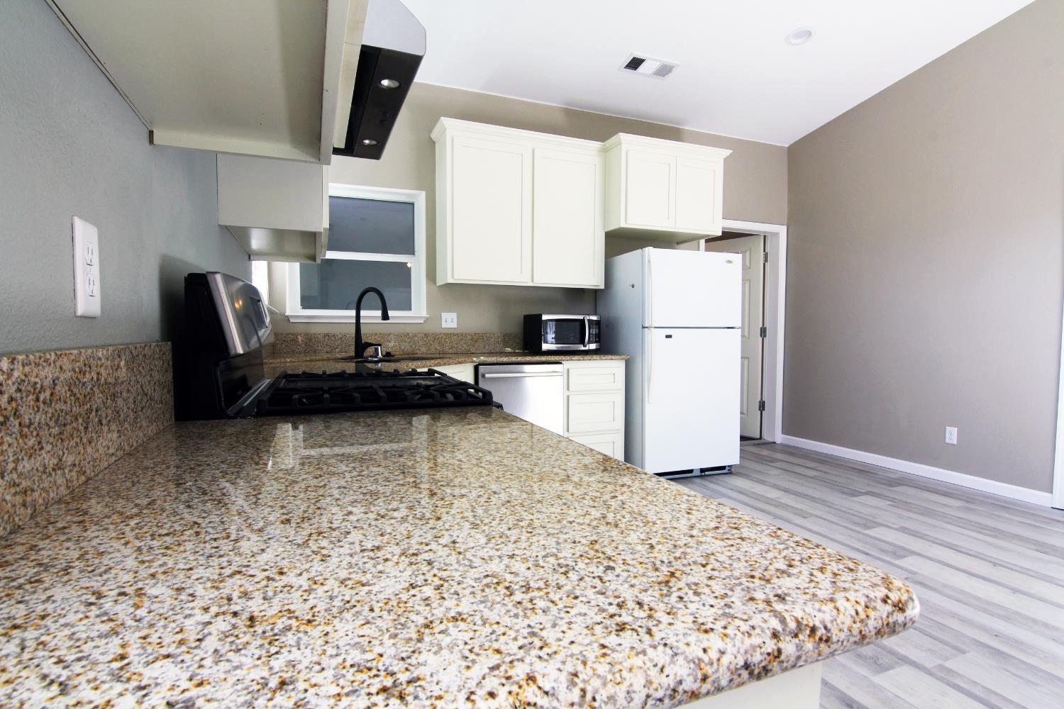 4968 Yaqui Gulch Road, Mariposa, CA 95338