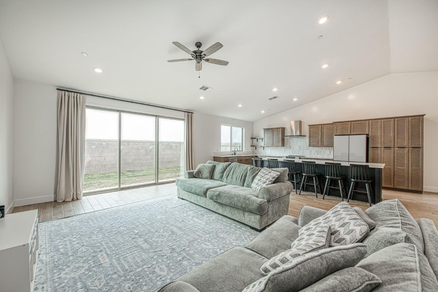 7153 E Harvard Ave, Fresno, CA 93737