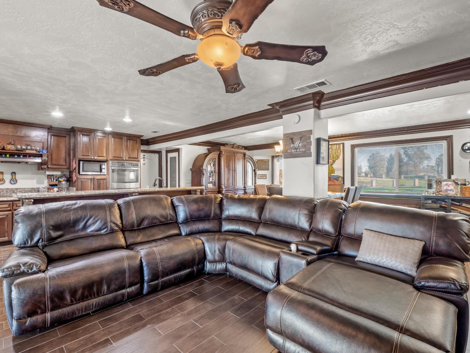 16998 Rio Plaza Rd, Madera, CA 93636