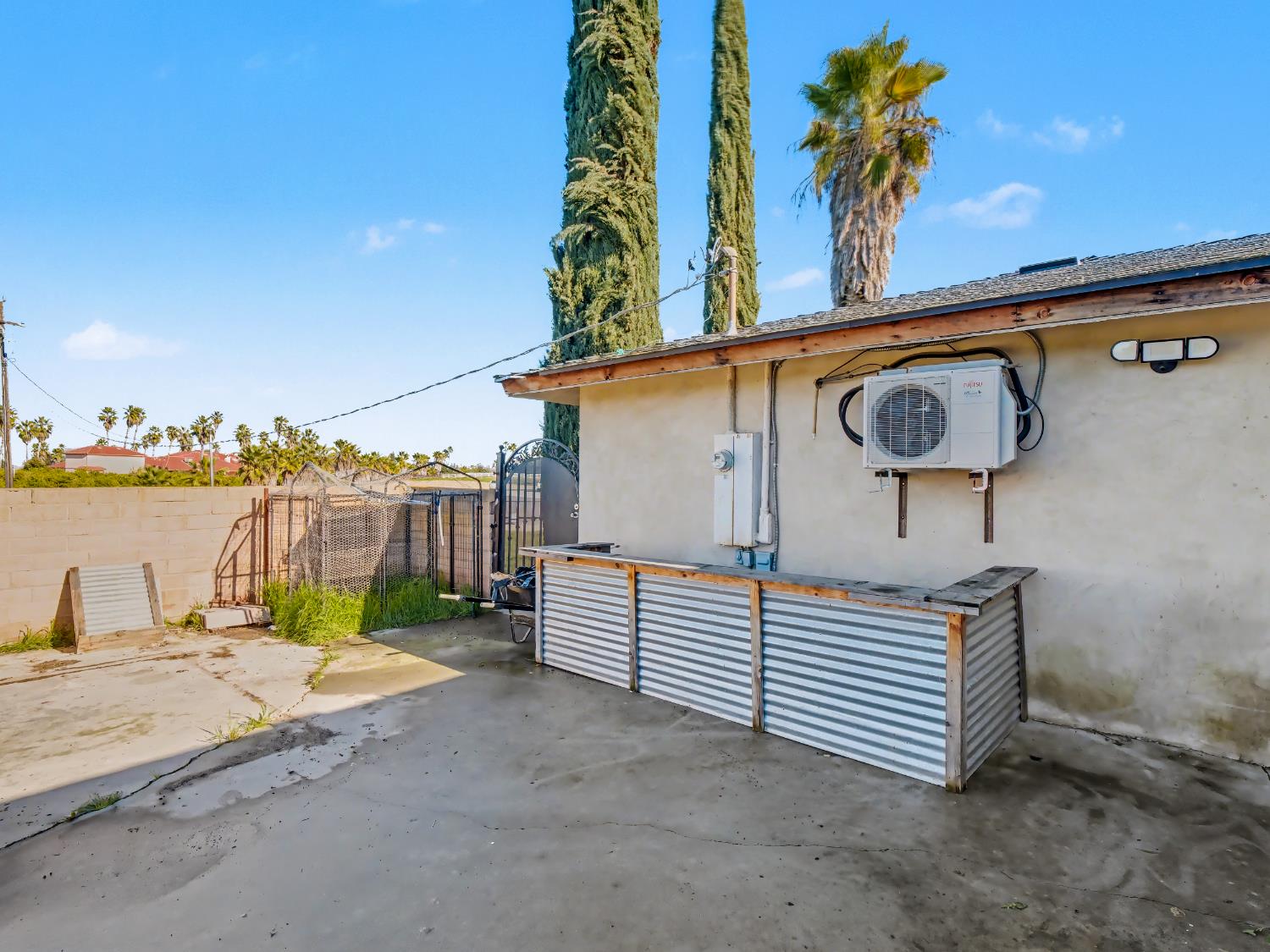 16998 Rio Plaza Rd, Madera, CA 93636