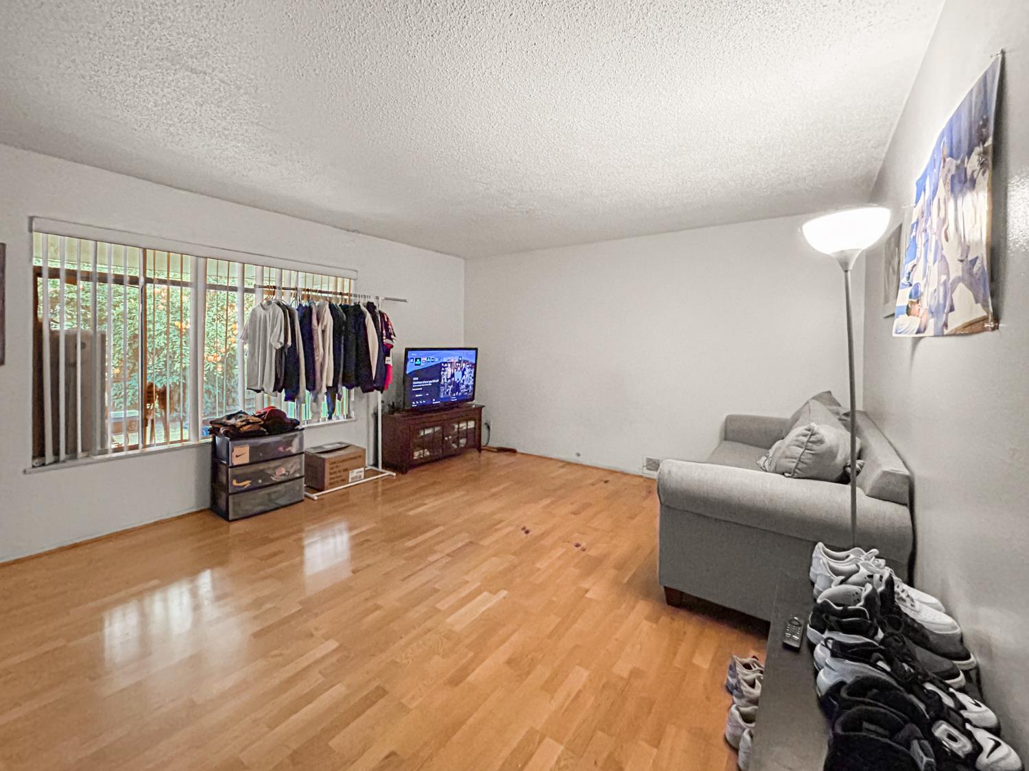 3144 E Santa Ana Ave, Fresno, CA 93726