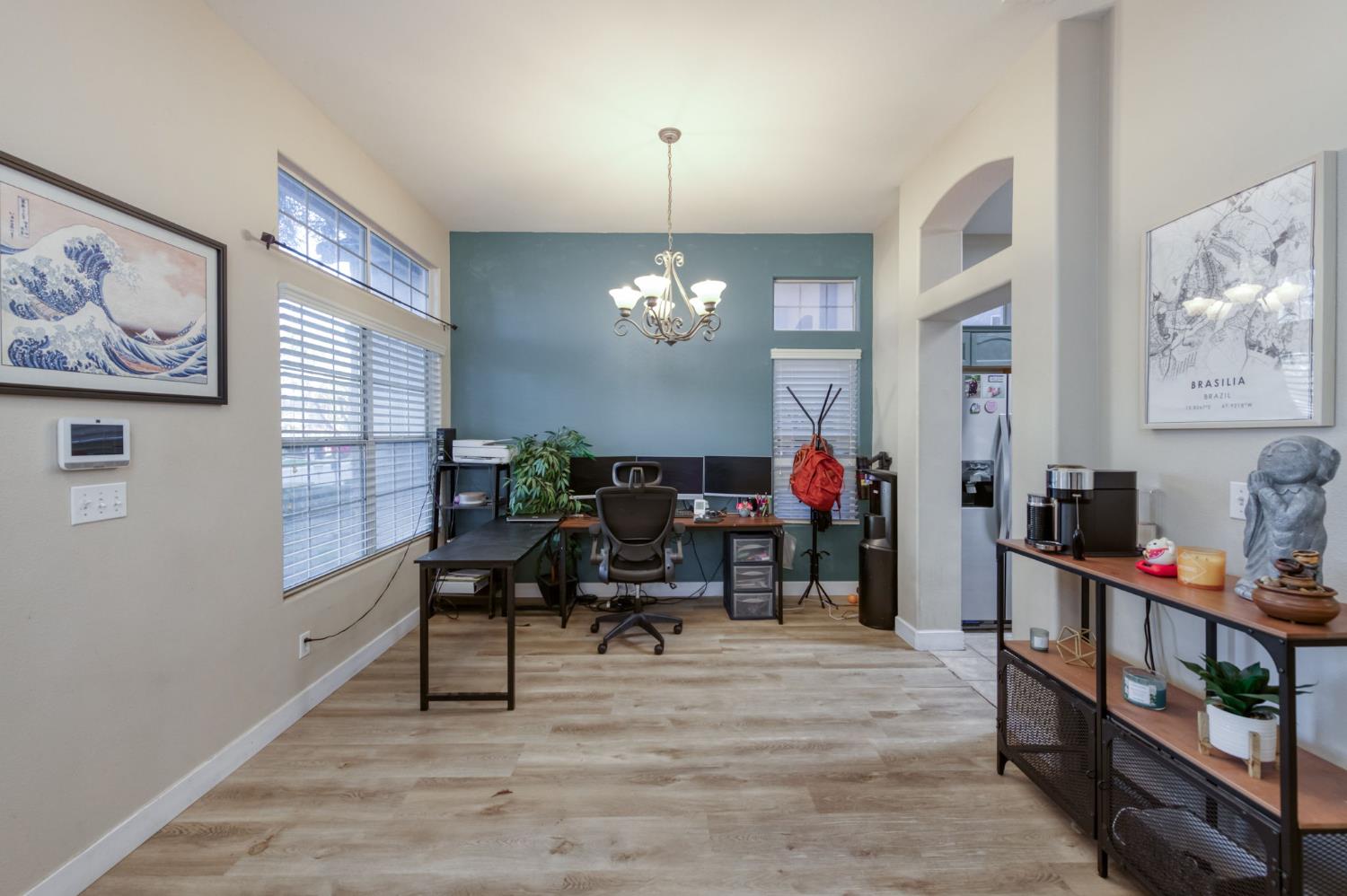 7839 N Carnegie Ave, Fresno, CA 93722