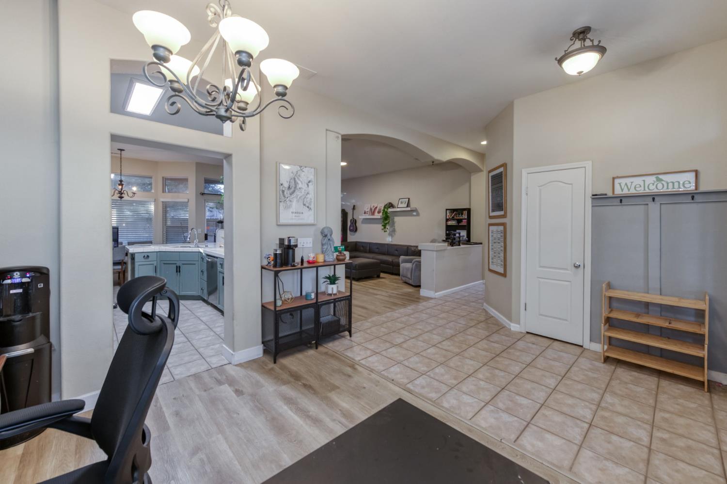 7839 N Carnegie Ave, Fresno, CA 93722