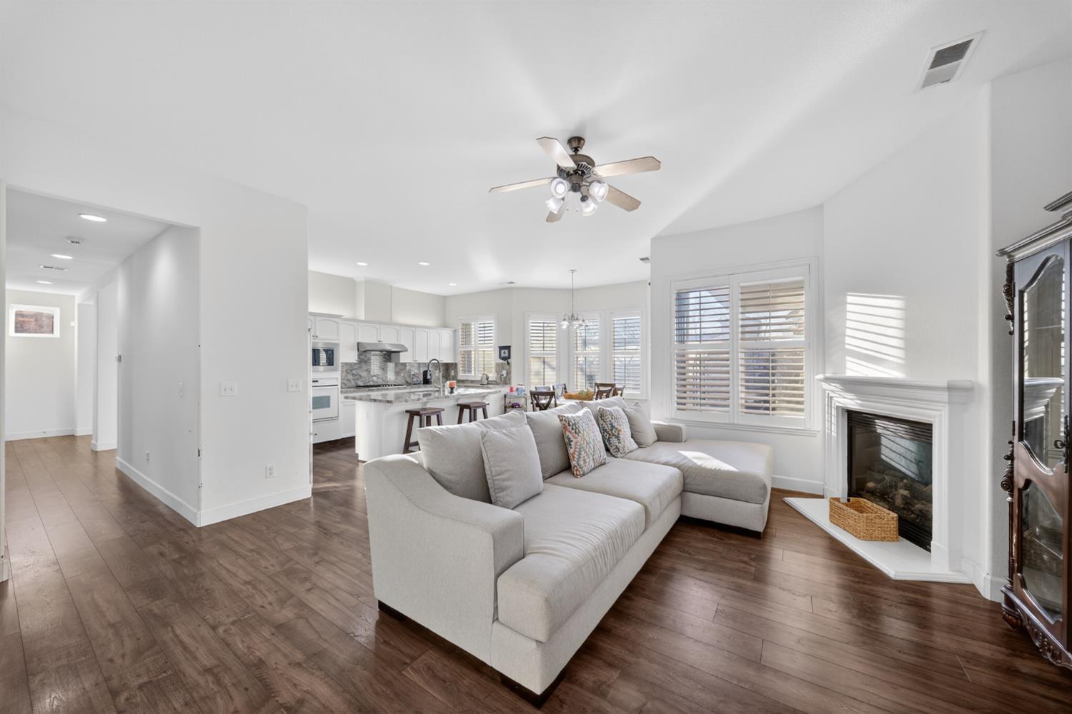 2662 Whitmore Ave, Clovis, CA 93619