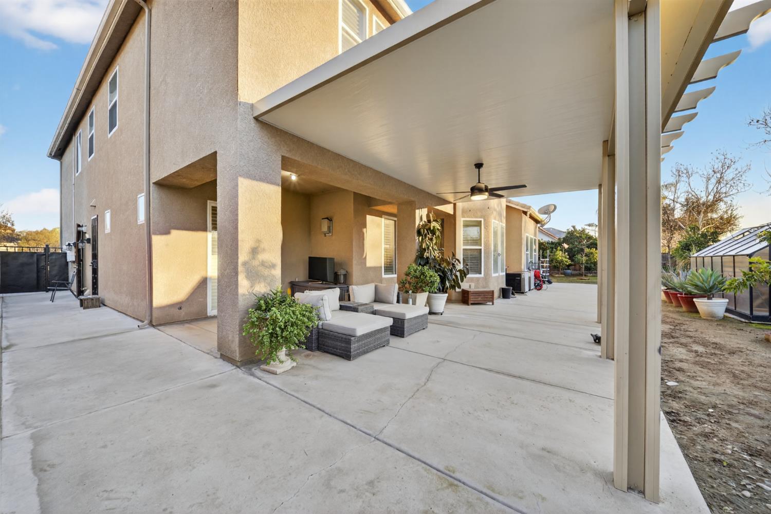 2662 Whitmore Ave, Clovis, CA 93619