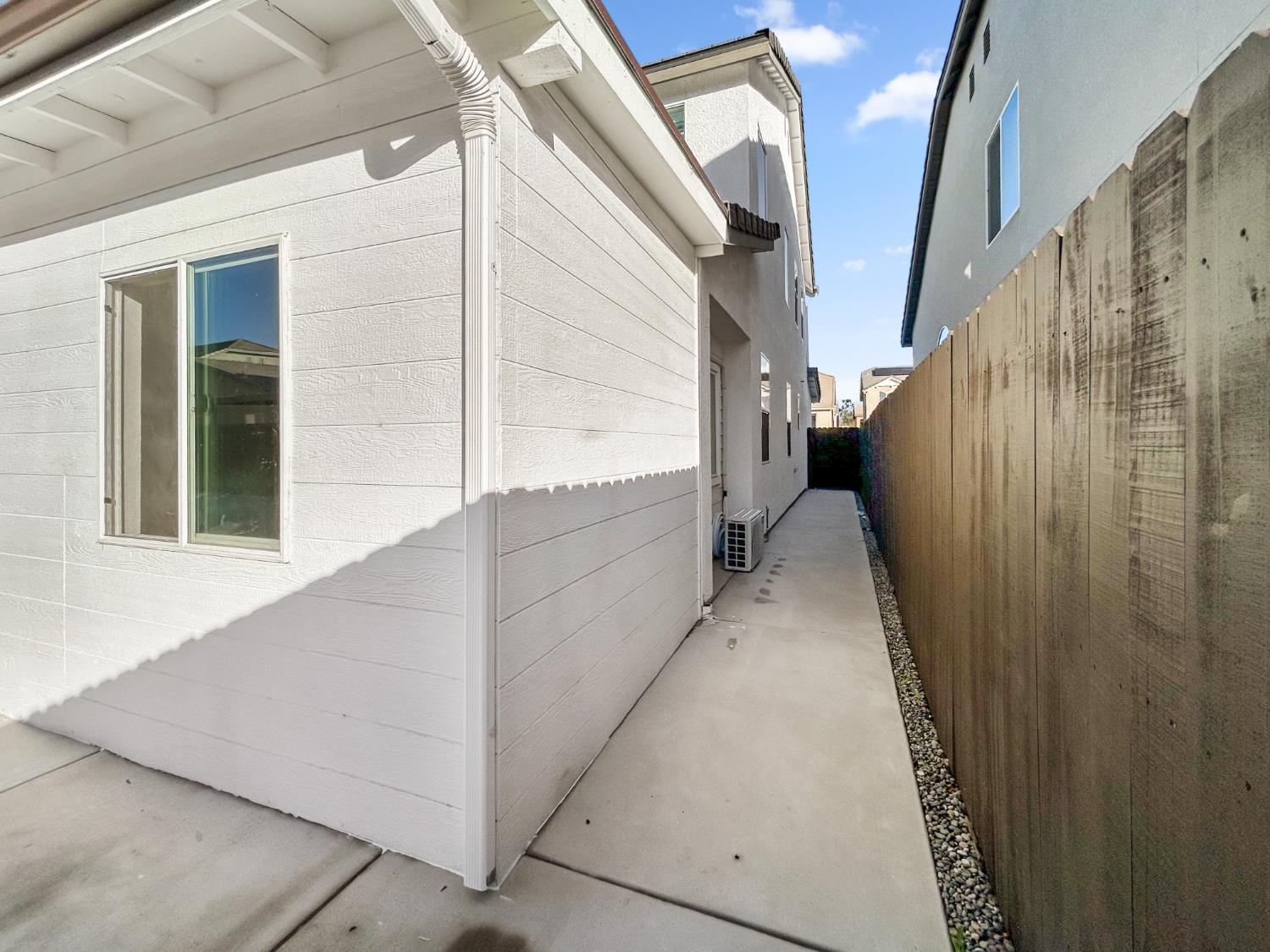 1724 San Marino Ave, Clovis, CA 93619