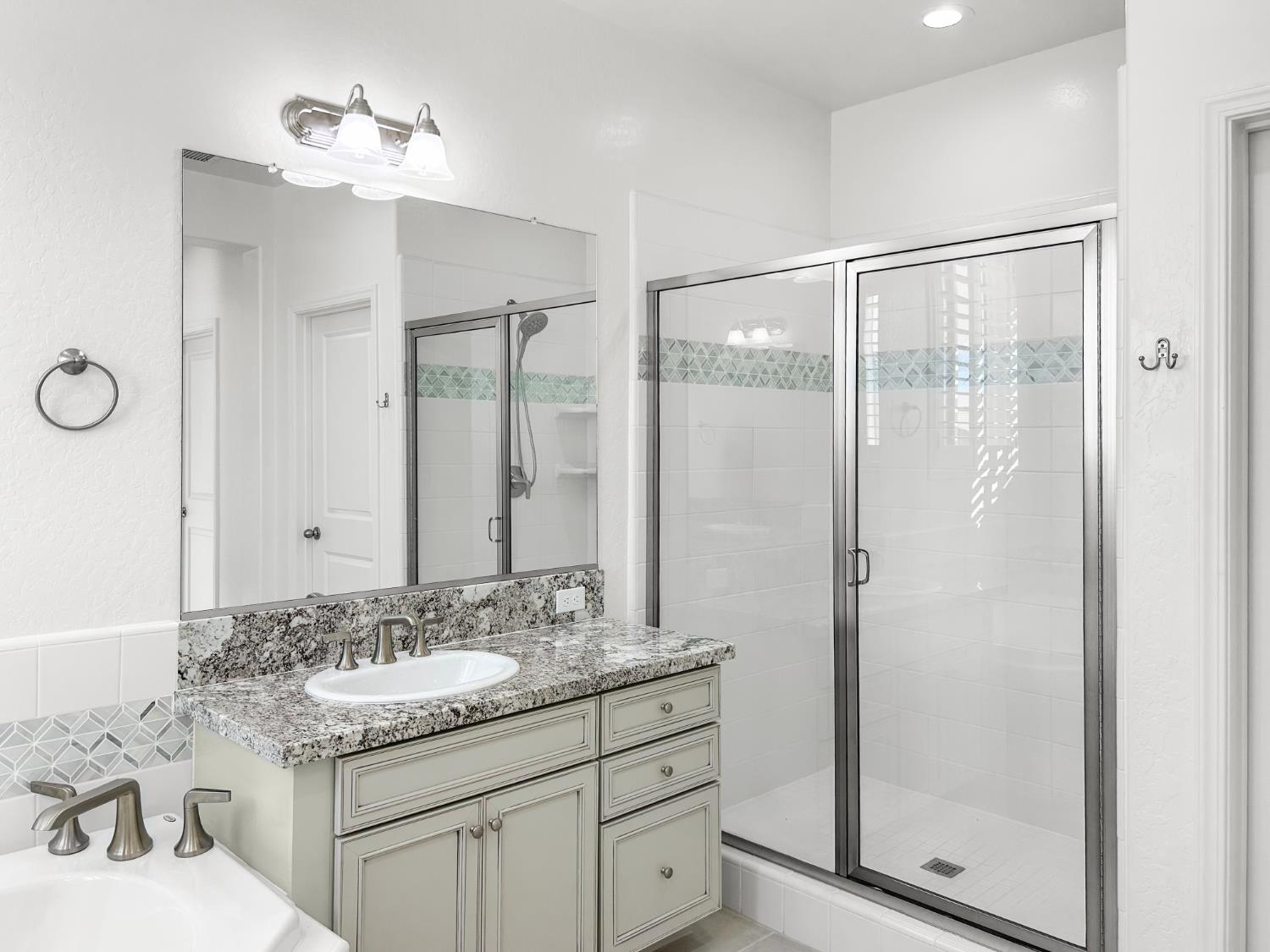 1724 San Marino Ave, Clovis, CA 93619