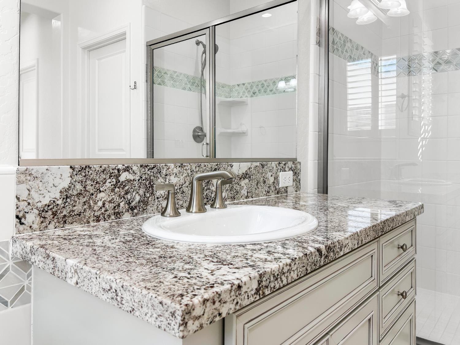 1724 San Marino Ave, Clovis, CA 93619