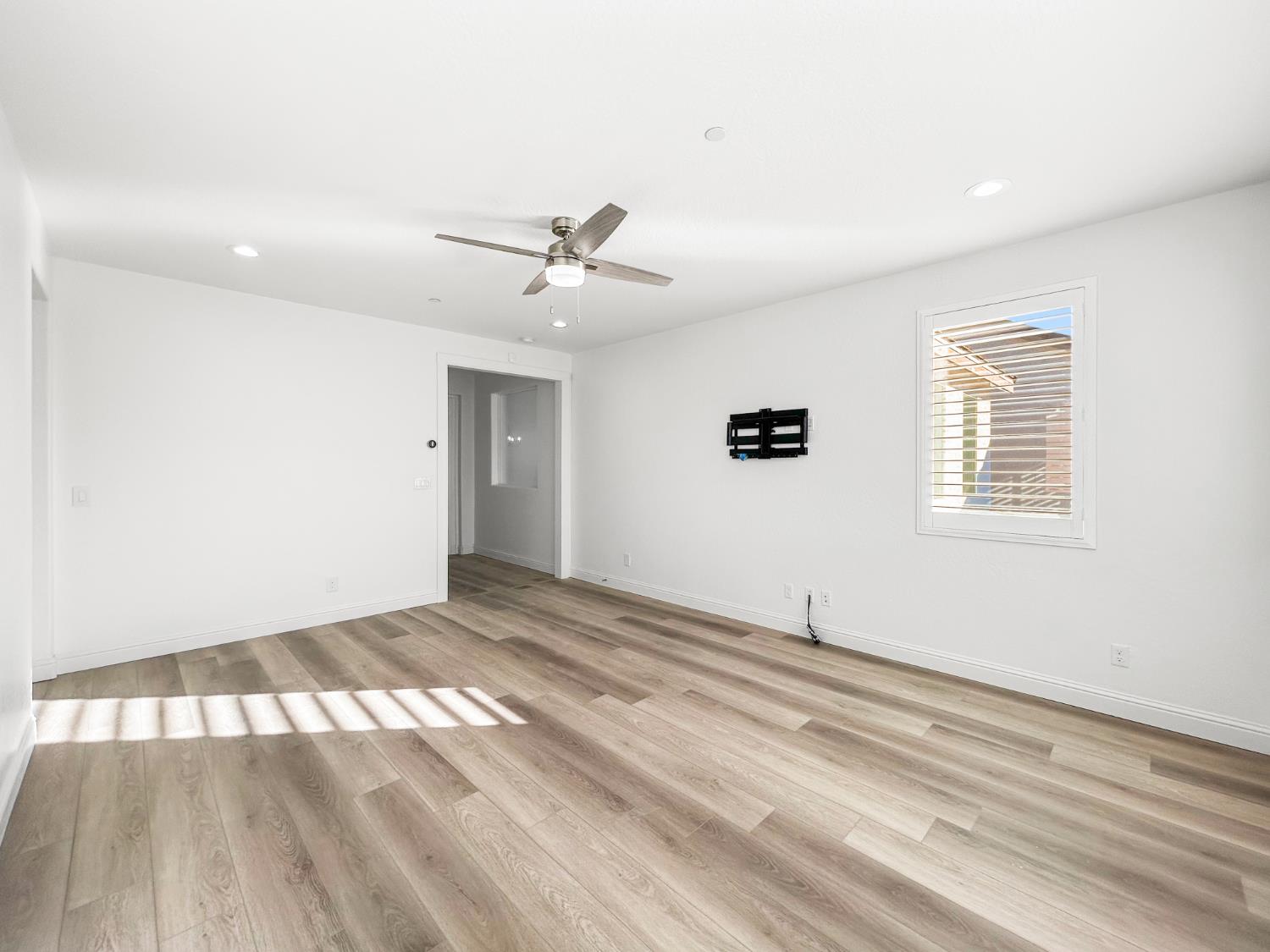 1724 San Marino Ave, Clovis, CA 93619