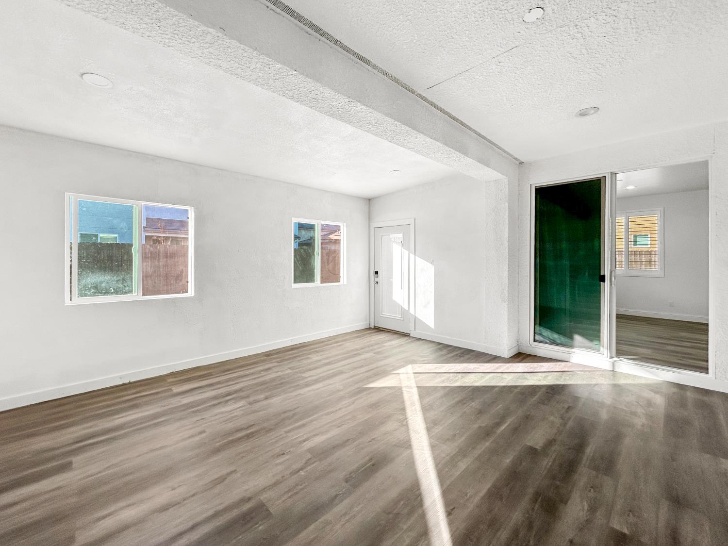 1724 San Marino Ave, Clovis, CA 93619