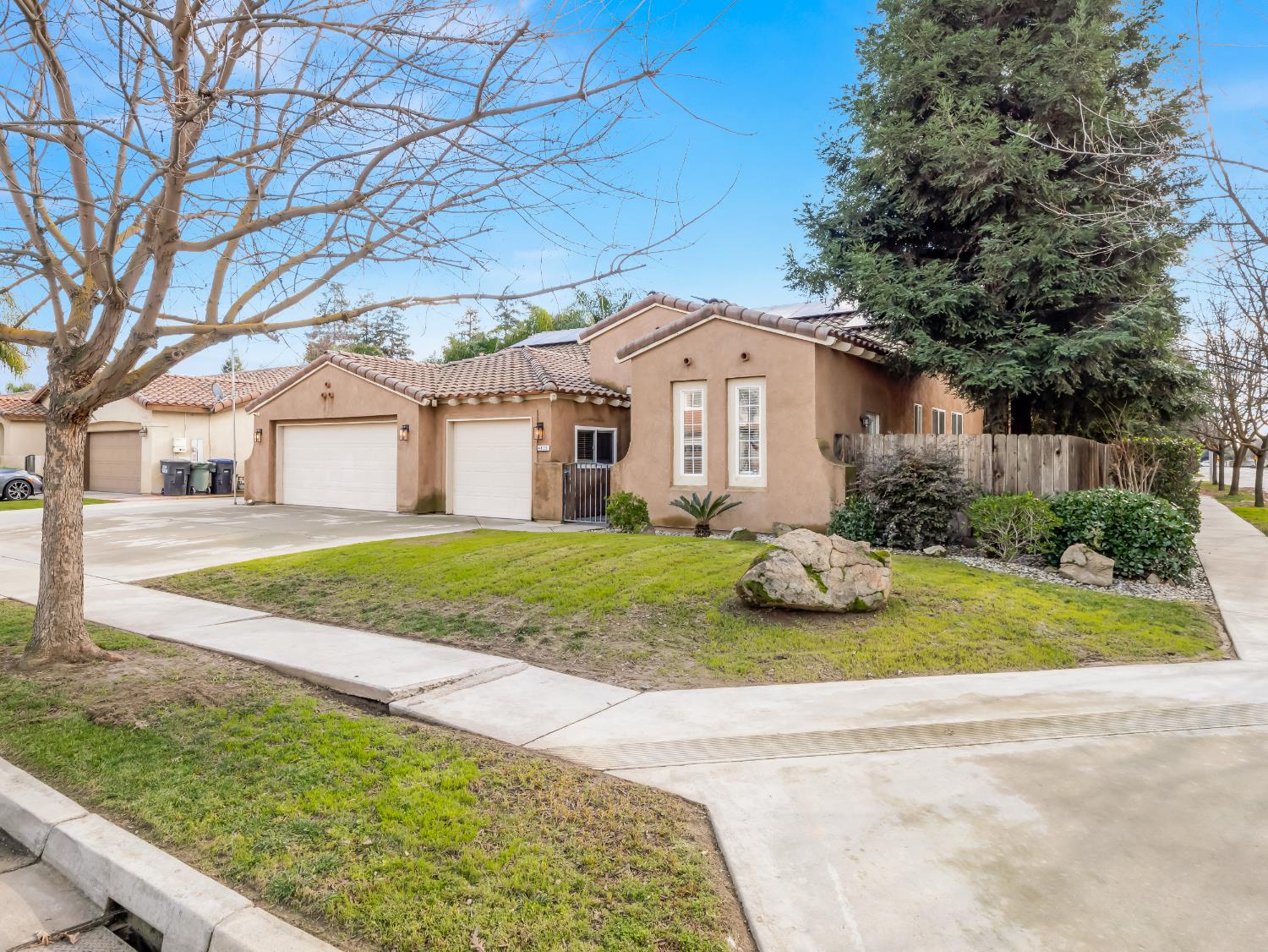 4439 W Harold Ave, Visalia, CA 93291