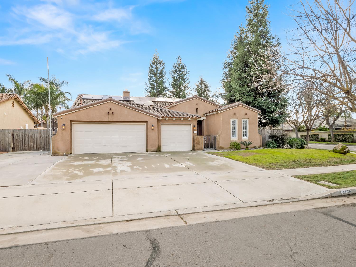 4439 W Harold Ave, Visalia, CA 93291