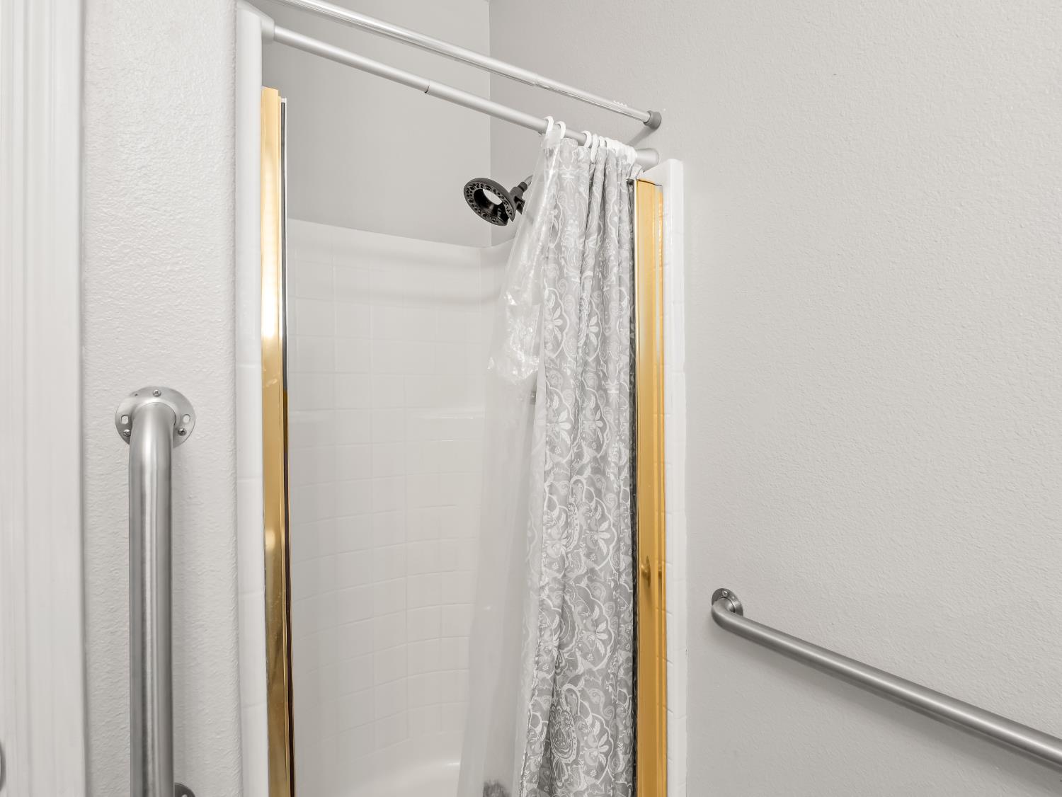 4439 W Harold Ave, Visalia, CA 93291