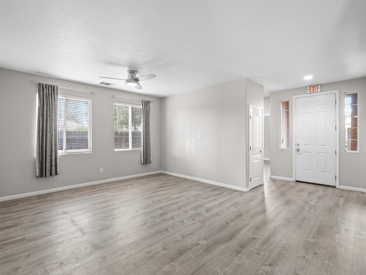 4439 W Harold Ave, Visalia, CA 93291