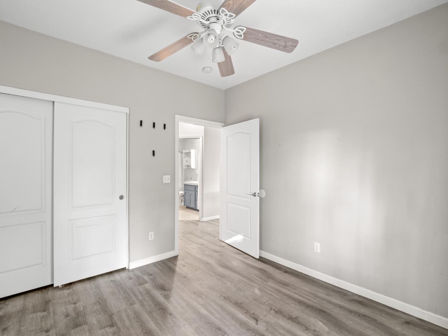 4439 W Harold Ave, Visalia, CA 93291