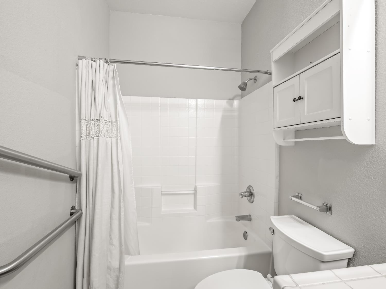 4439 W Harold Ave, Visalia, CA 93291