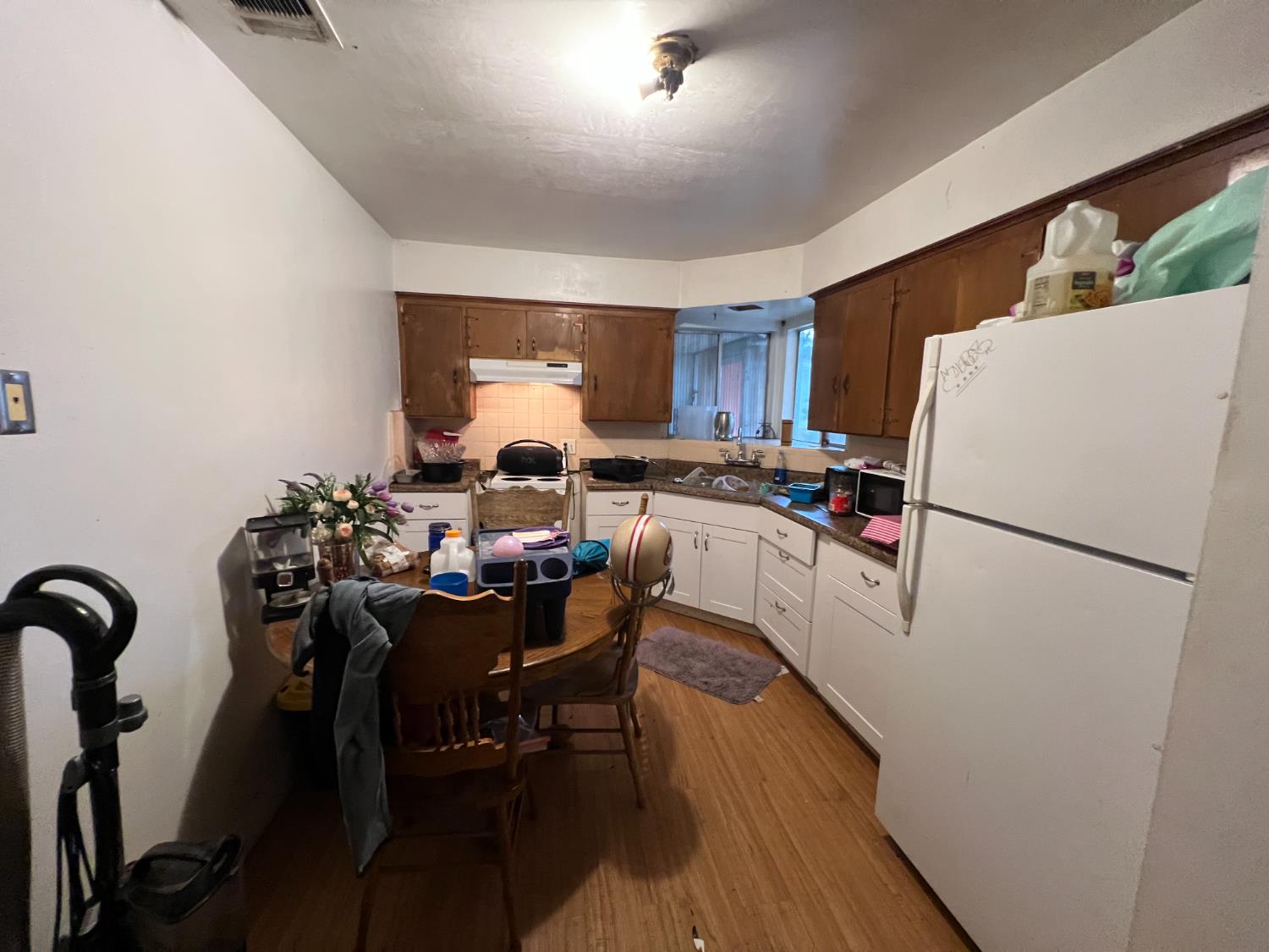 72 E Dakota Ave, Fresno, CA 93704