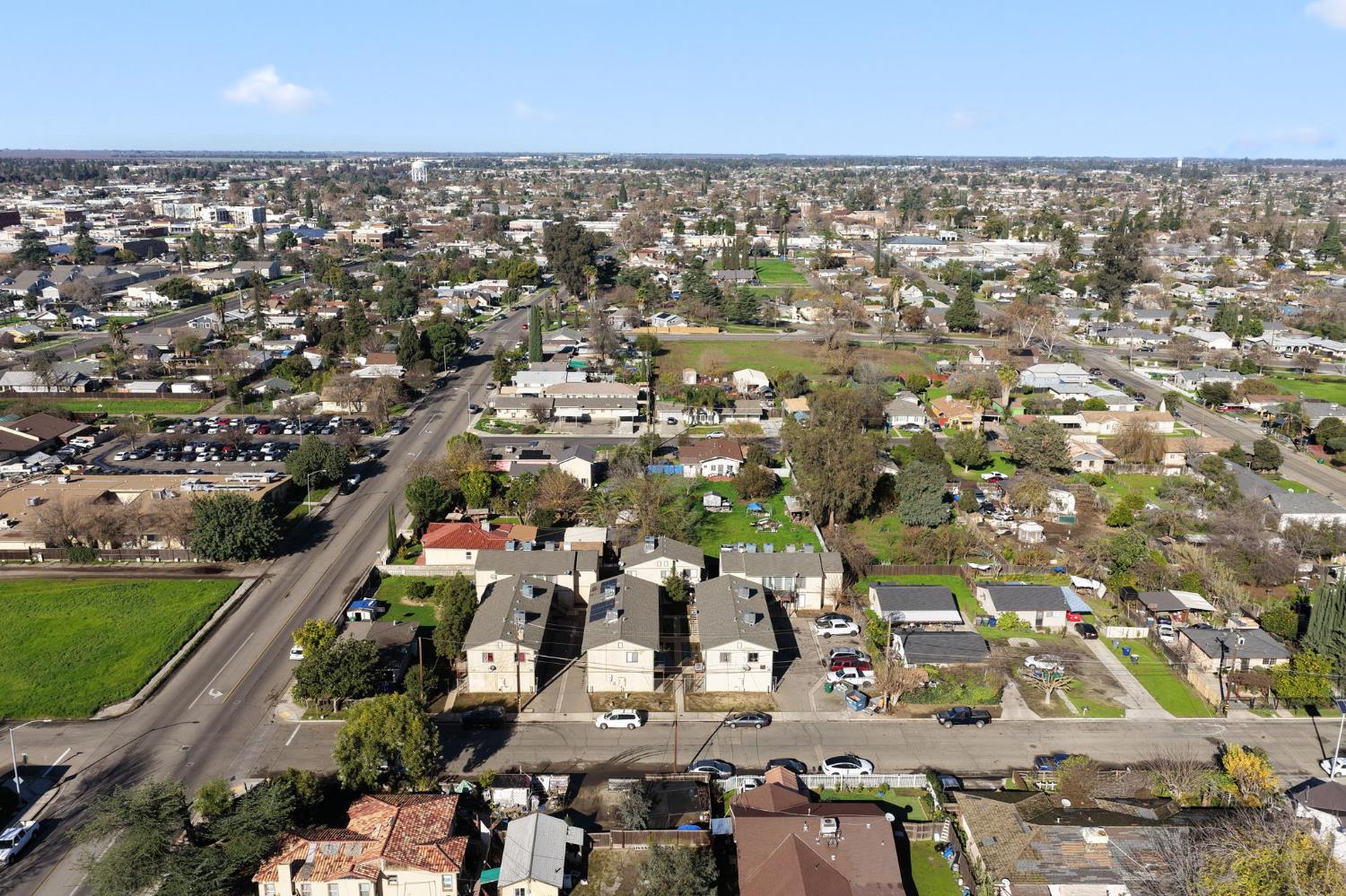 609 615 Moore St, Madera, CA 93638