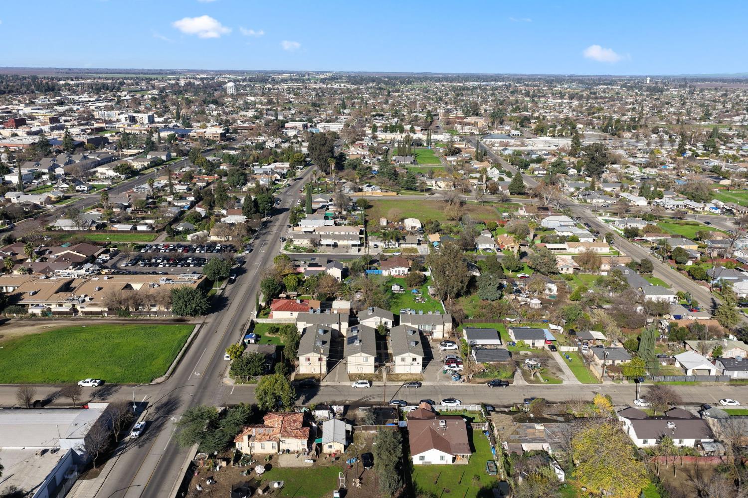 609 615 Moore St, Madera, CA 93638