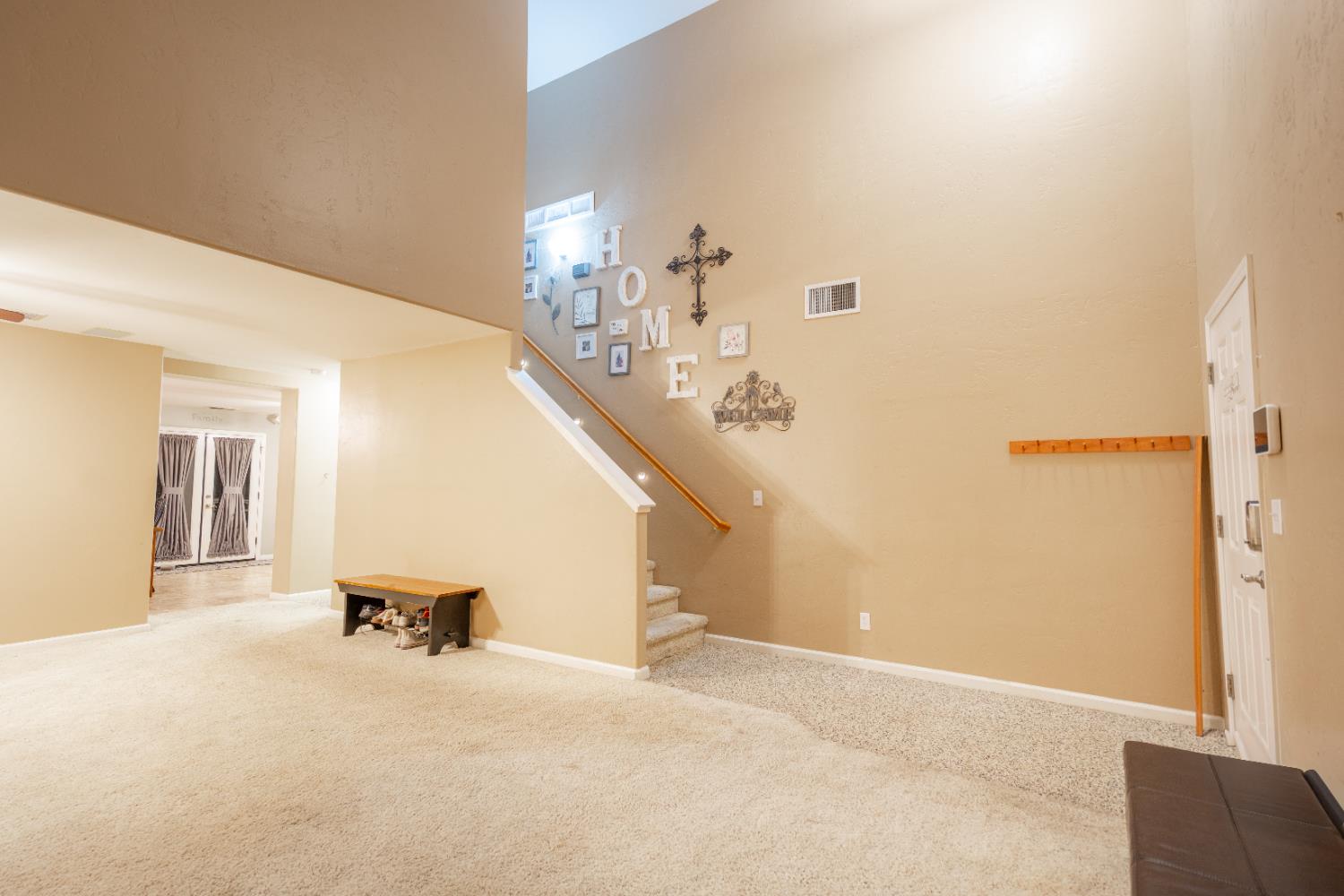 6165 E Heaton, Fresno, CA 93727