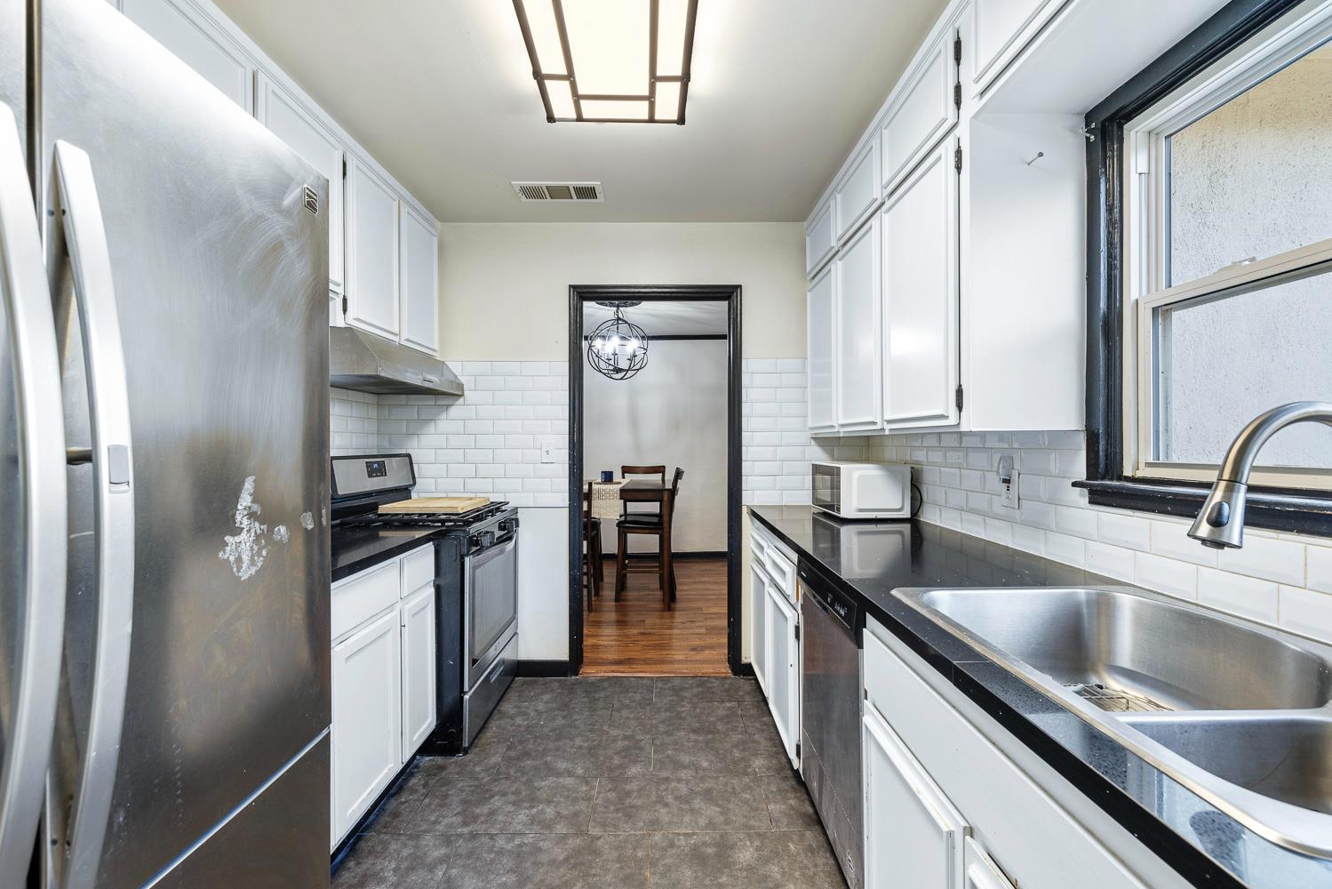 1337 E Princeton Ave, Fresno, CA 93704