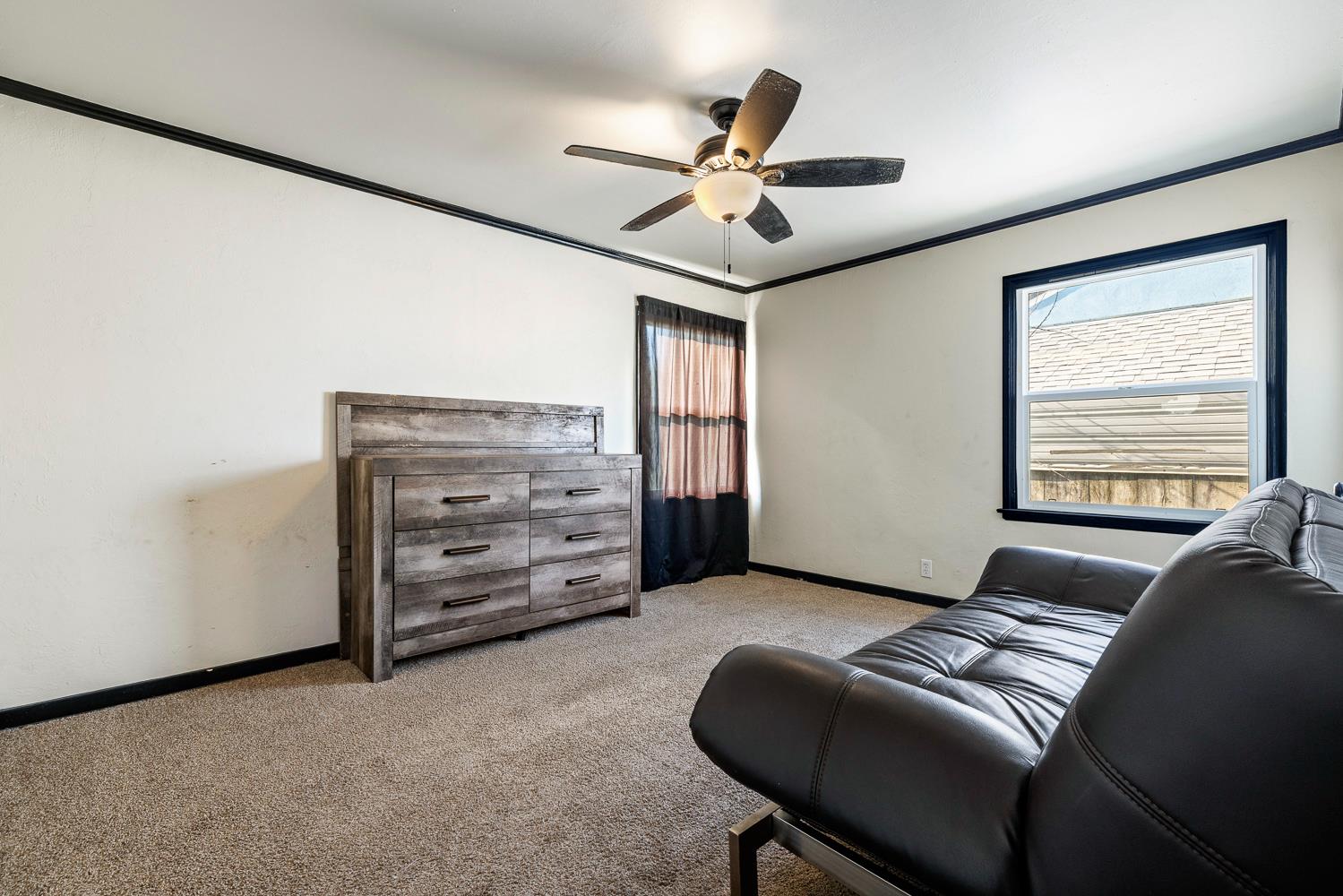 1337 E Princeton Ave, Fresno, CA 93704