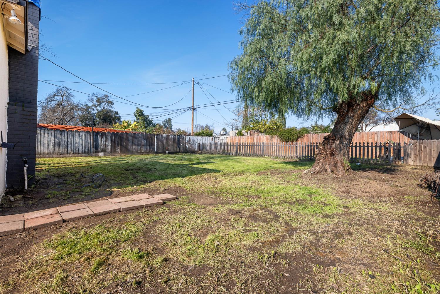 1337 E Princeton Ave, Fresno, CA 93704