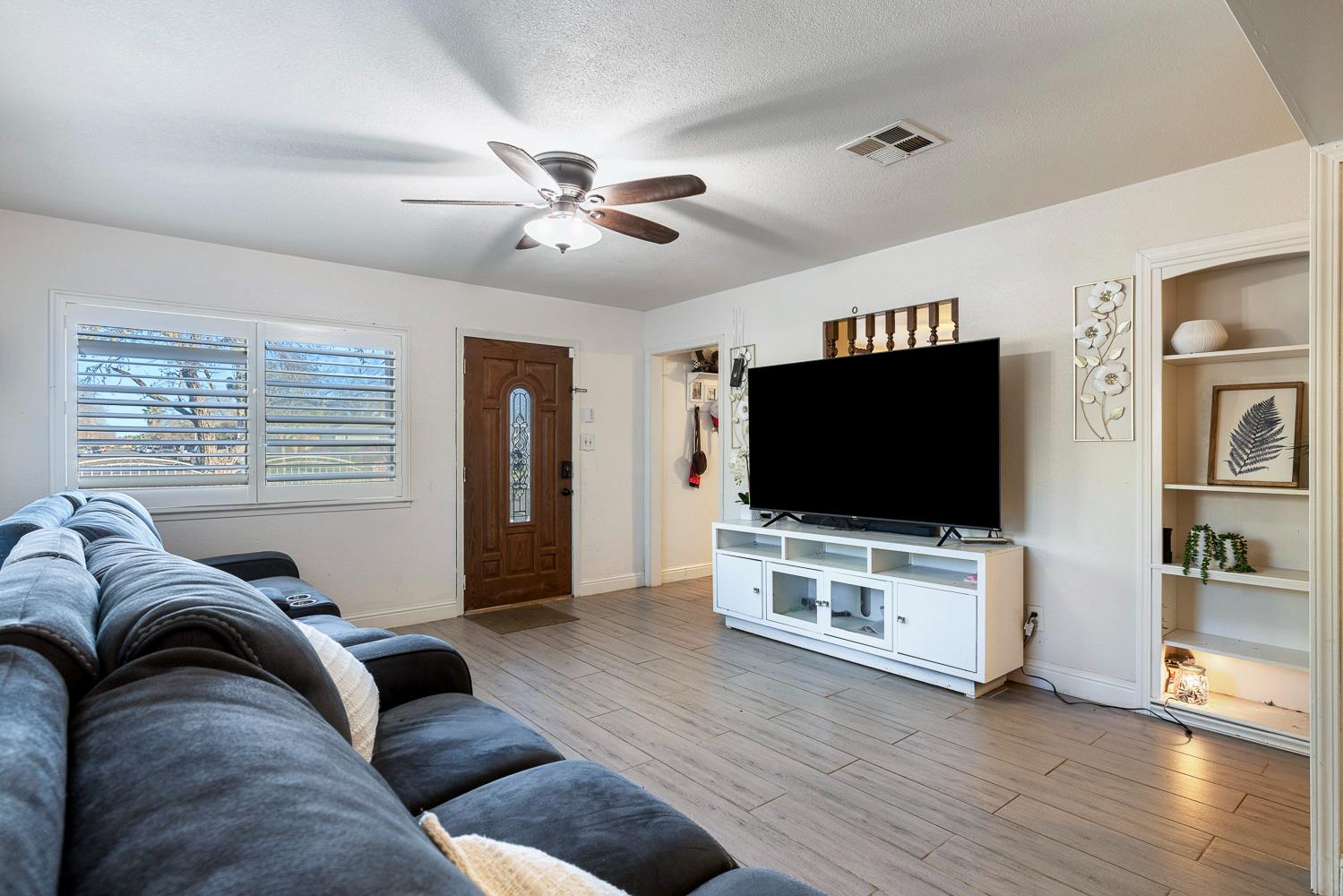 1404 Tulare St, Madera, CA 93638