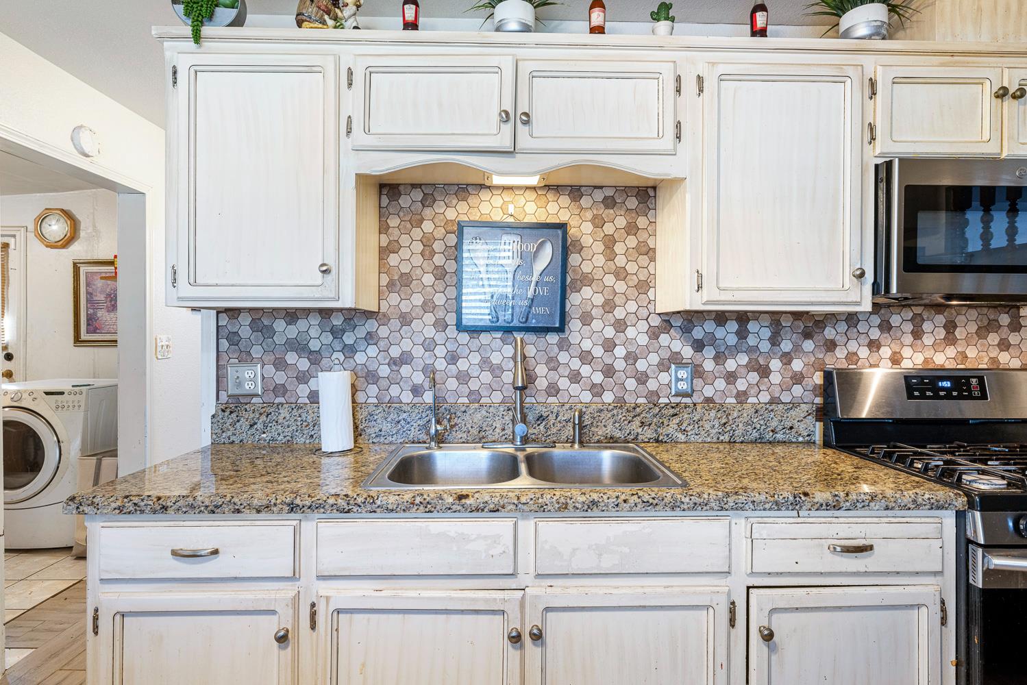 1404 Tulare St, Madera, CA 93638