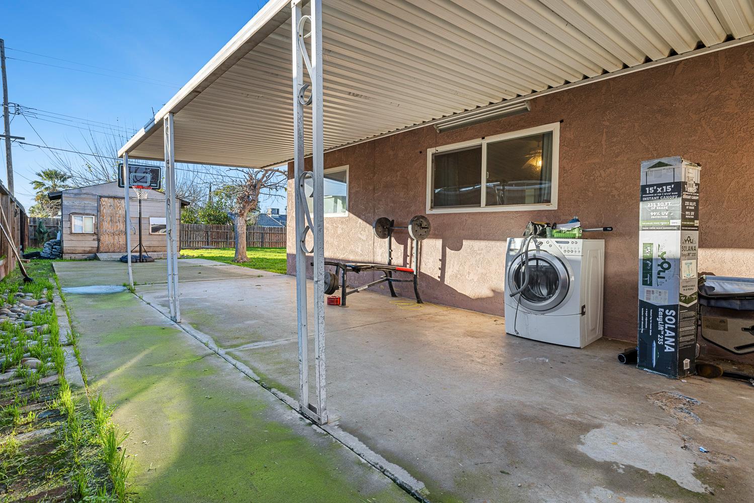 1404 Tulare St, Madera, CA 93638