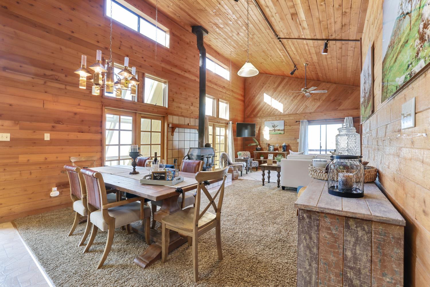 38443 Red Leaf Ln, Shaver Lake, CA 93664