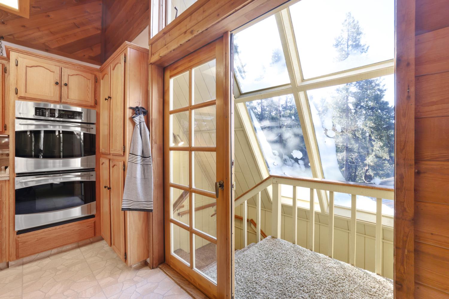 38443 Red Leaf Ln, Shaver Lake, CA 93664