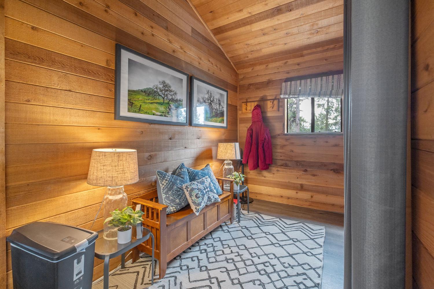 38443 Red Leaf Ln, Shaver Lake, CA 93664