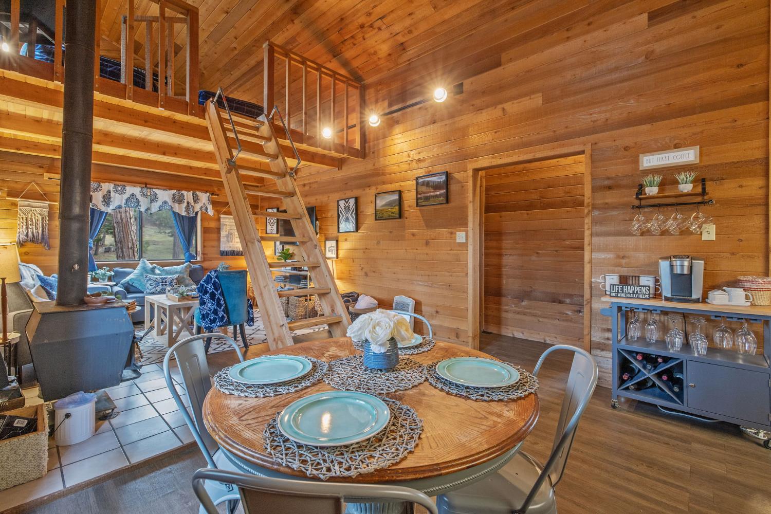 38443 Red Leaf Ln, Shaver Lake, CA 93664